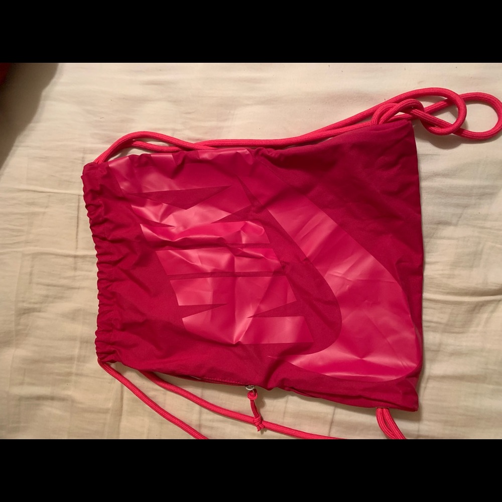 Nike cinch sack